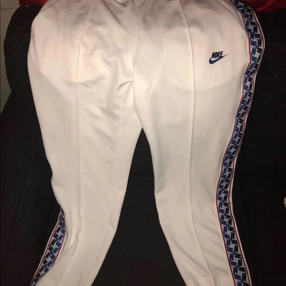 Nike Track Suit - Picture 4 of 4